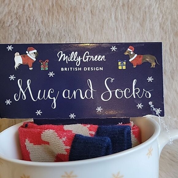 MILLY GREEN BRITISH DESIGN MUG AND SOCKS "SANTA PAWS" GRAY SCHNAUZER - NEW! - Picture 3 of 10